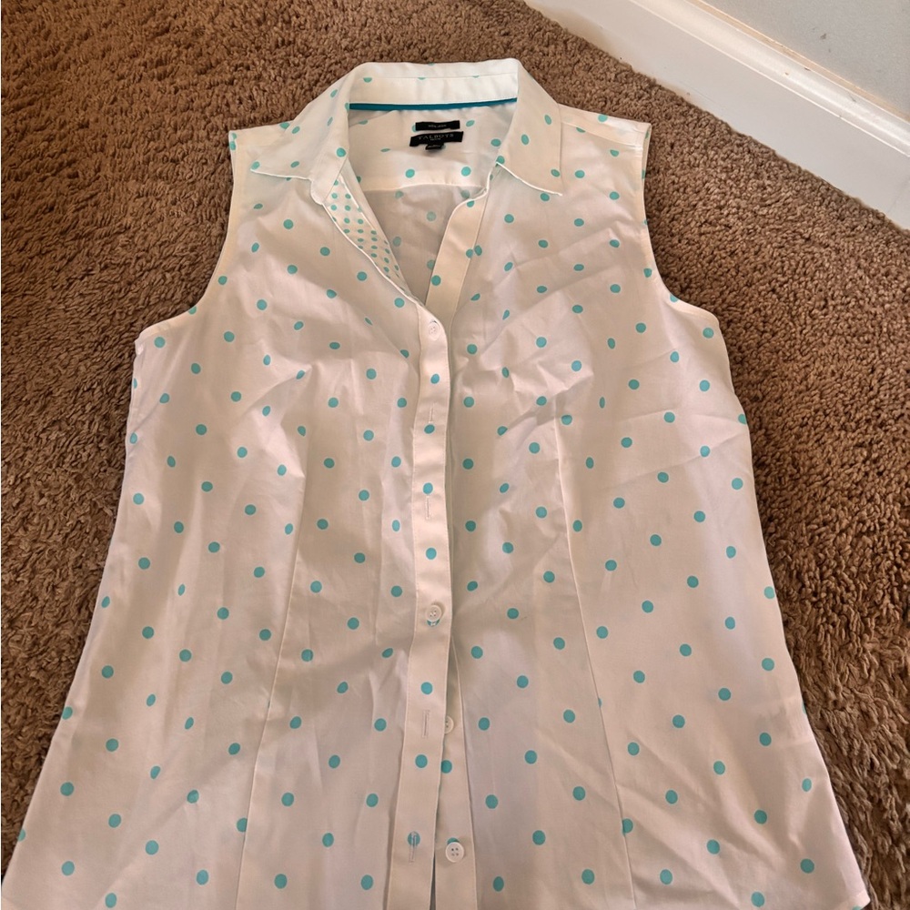 Sleeveless Polka Dot Blouse - White and Blue